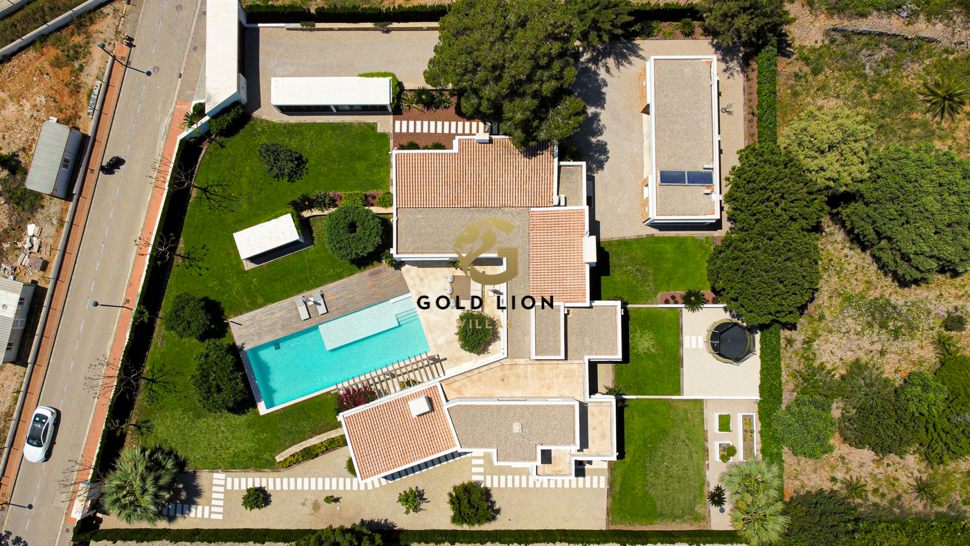 Villa de lujo ibicenca mediterránea a la venta en las Rotas, Denia